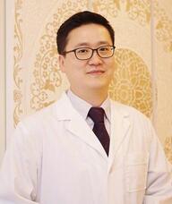 Book an Appointment with Dr. Jeffrey Wei Chieh Hwang for Chiropractic