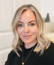 Book an Appointment with Julia Fixsen for Free Consultation - New Client
