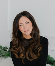 Book an Appointment with Shauna Daniels for Aesthetics